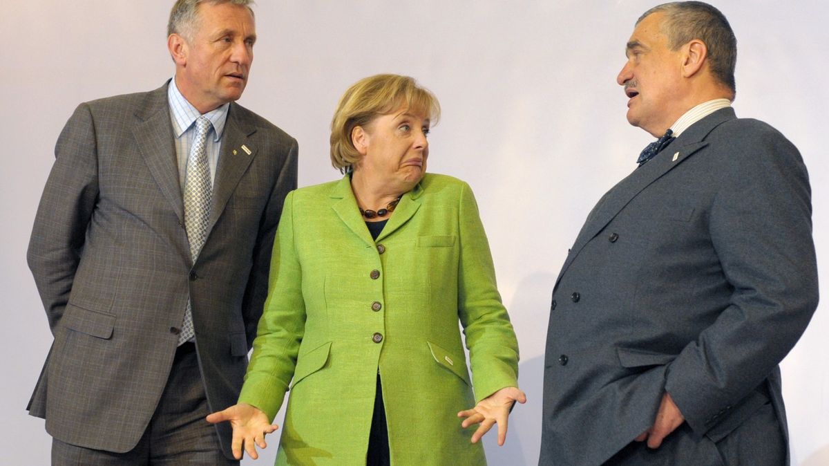 Komu z Čechů zvedne Merkelová telefon? Kancléřka vládne už 15 let